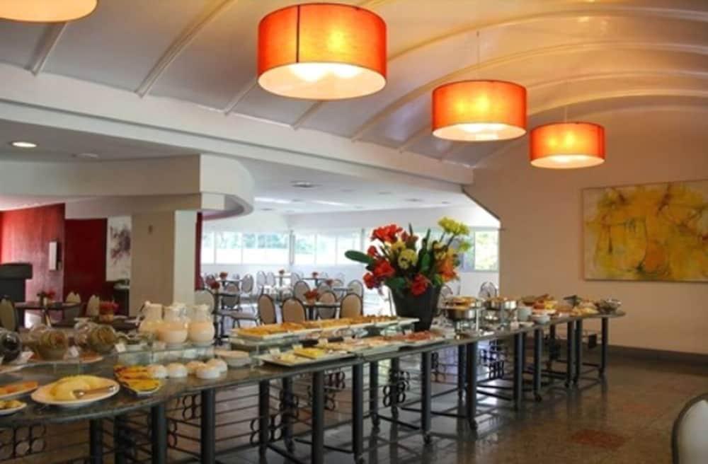 Boulevard Plaza เบโลโอรีซอนชี ภายนอก รูปภาพ