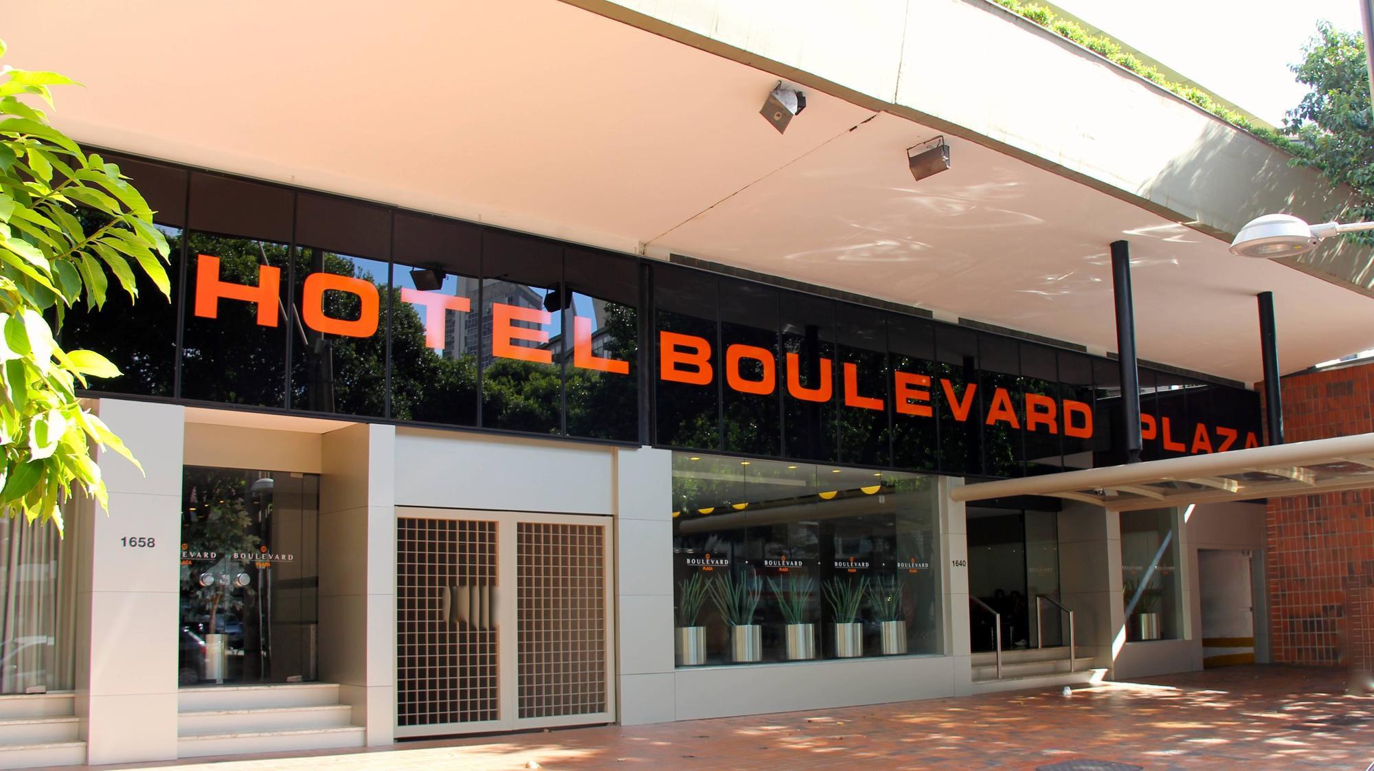 Boulevard Plaza เบโลโอรีซอนชี ภายนอก รูปภาพ