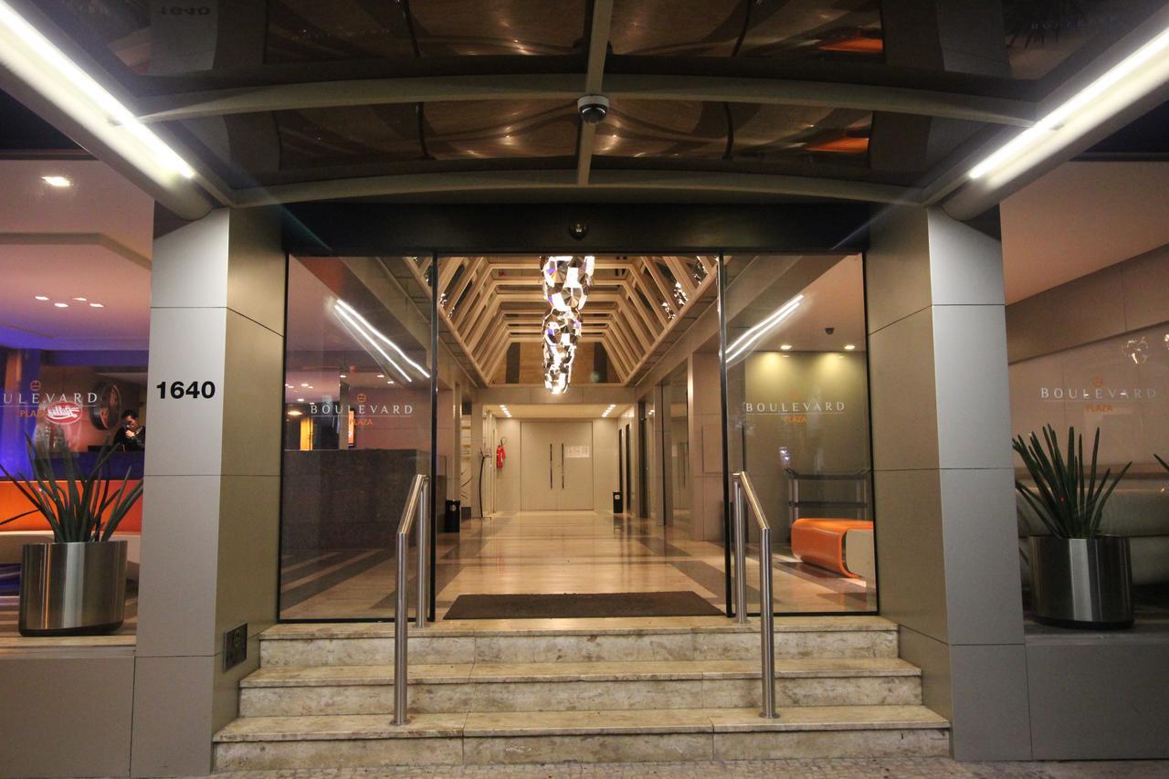 Boulevard Plaza เบโลโอรีซอนชี ภายนอก รูปภาพ